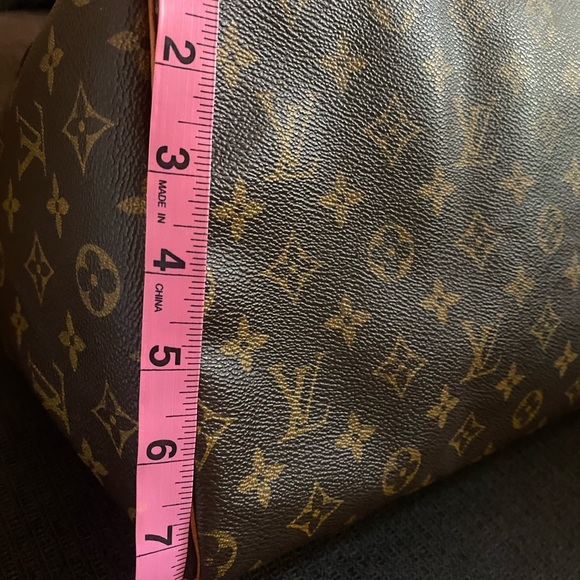 LV Speedy40 In Monogram - Picture 13 of 15